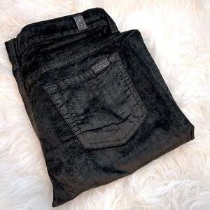 7 For All Mankind Green Velvet
Skinny Jeans
